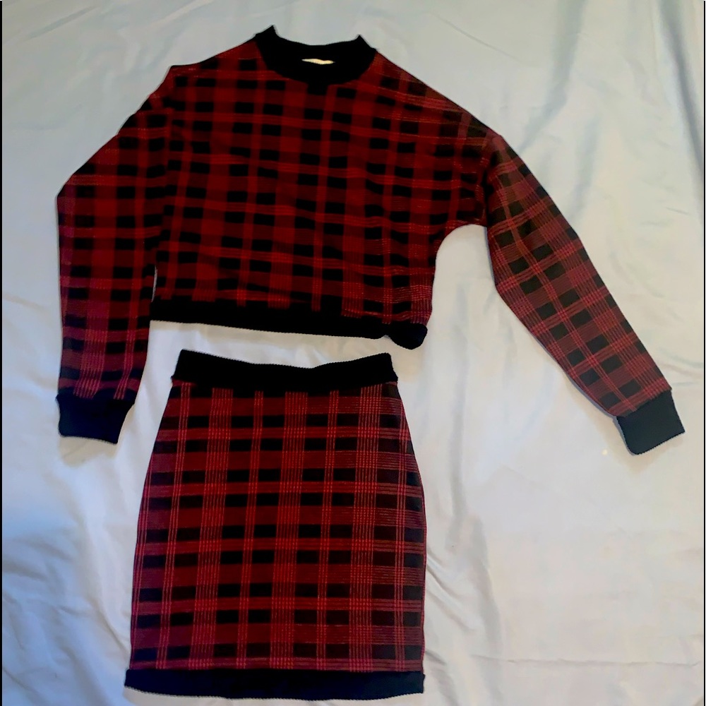 Haley & Jane small dark red plaid two piece